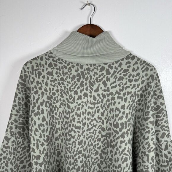 American Eagle Animal Print Fleece Pullover XL Sage Green Long Sleeves Cozy - Picture 3 of 15